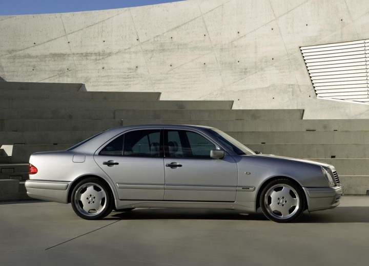 Технические характеристики о Mercedes-Benz E-klasse (W210) - picture 3