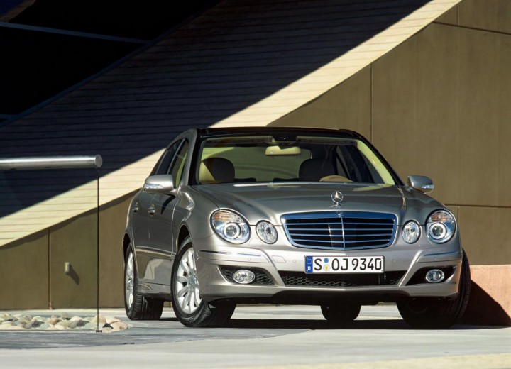 Технически характеристики за Mercedes-Benz E-klasse (W211) - picture 1