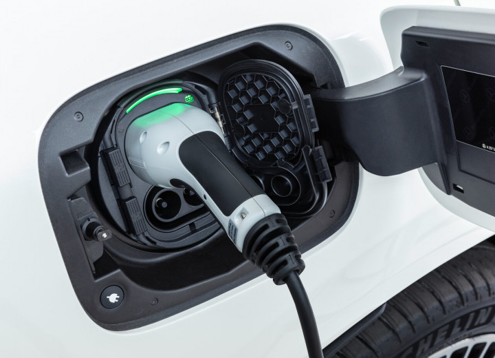 Technische Daten und Spezifikationen für Mercedes-Benz EQC I (N293) - picture 10