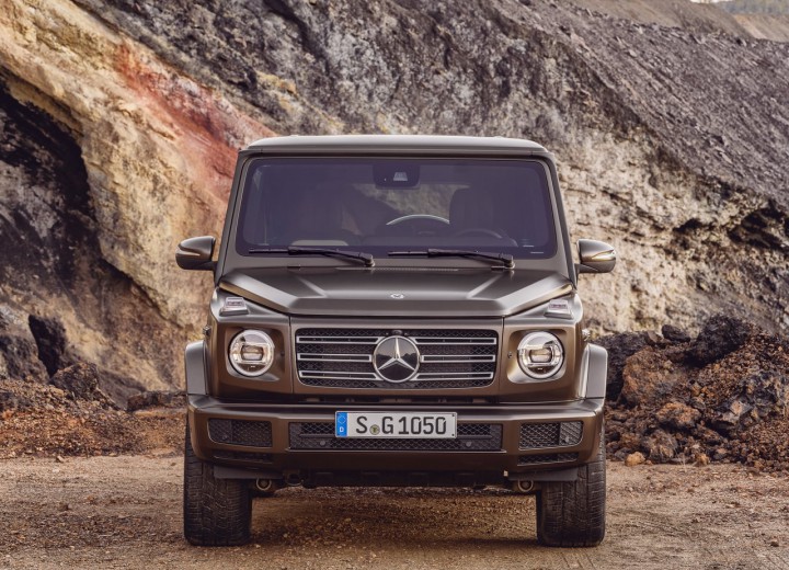Technical specifications and characteristics for【Mercedes-Benz G-Klasse (W464)】 - picture 2