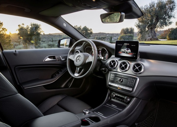 Technische Daten und Spezifikationen für Mercedes-Benz GLA-klasse (X156) Restyling - picture 9