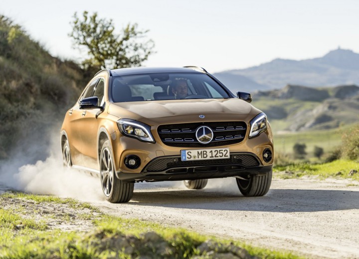 Technische Daten und Spezifikationen für Mercedes-Benz GLA-klasse (X156) Restyling - picture 2