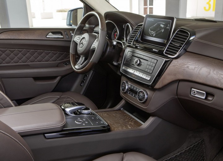 Technical specifications and characteristics for【Mercedes-Benz GLE I (W166)】 - picture 8