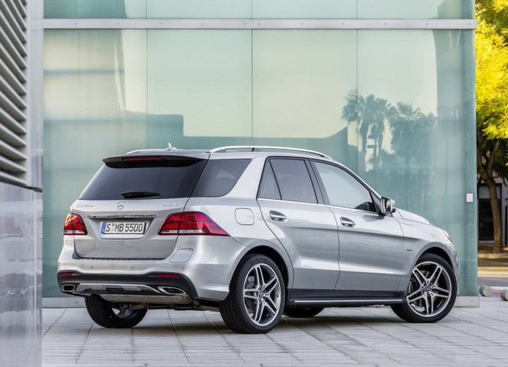 Technical specifications and characteristics for【Mercedes-Benz GLE I (W166)】 - picture 4