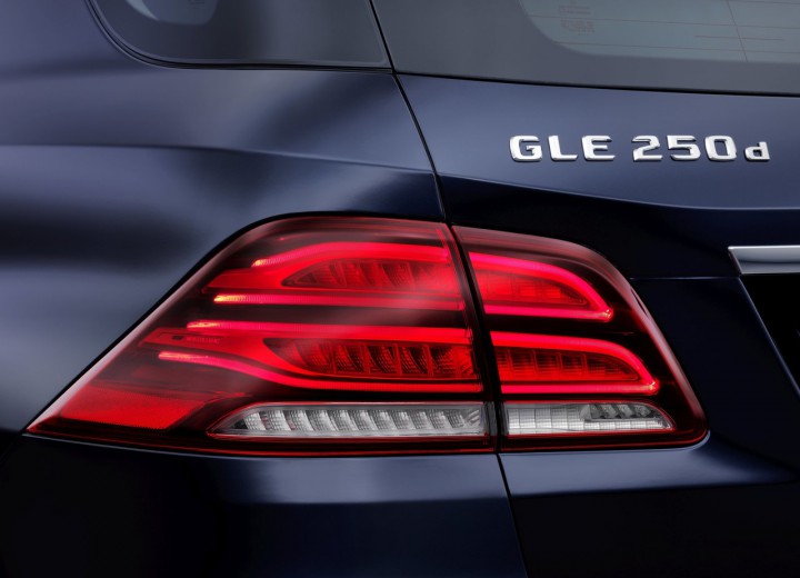 Technical specifications and characteristics for【Mercedes-Benz GLE I (W166)】 - picture 13