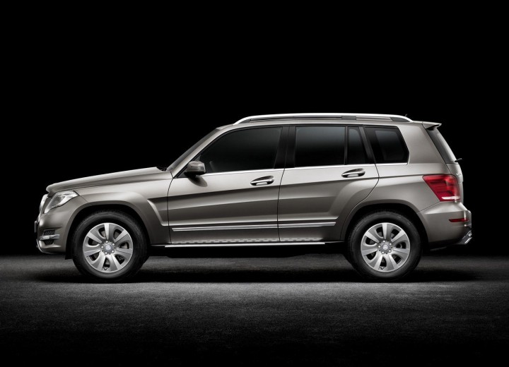 Technical specifications and characteristics for【Mercedes-Benz GLK-klasse (X204) Restyling】 - picture 3