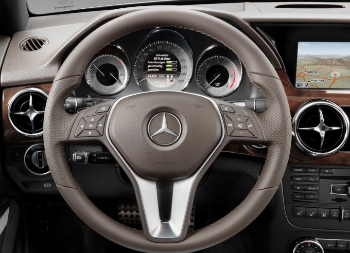 Technical specifications and characteristics for【Mercedes-Benz GLK-klasse (X204) Restyling】 - picture 8