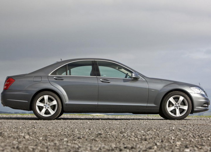 Technische Daten und Spezifikationen für Mercedes-Benz S-klasse (W221) - picture 2