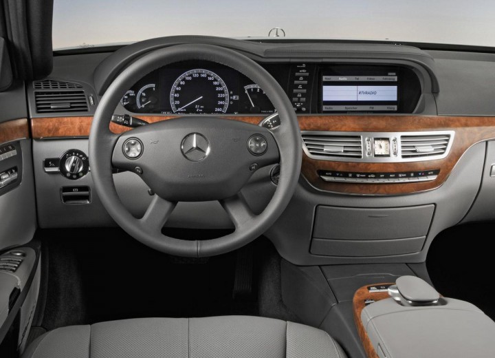 Technische Daten und Spezifikationen für Mercedes-Benz S-klasse (W221) - picture 9