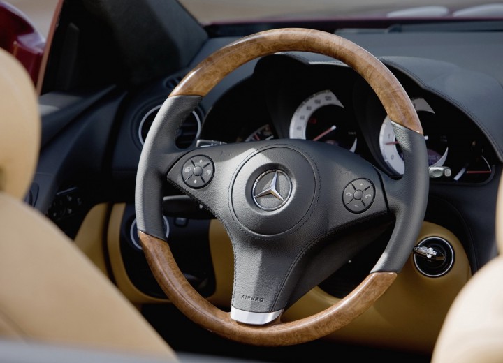 Технически характеристики за Mercedes-Benz SL-klasse V (R320) Restyling II - picture 10