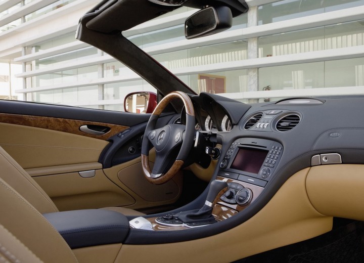 Технически характеристики за Mercedes-Benz SL-klasse V (R320) Restyling II - picture 8