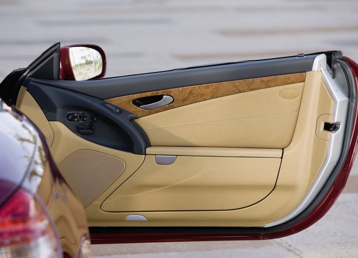 Технически характеристики за Mercedes-Benz SL-klasse V (R320) Restyling II - picture 12