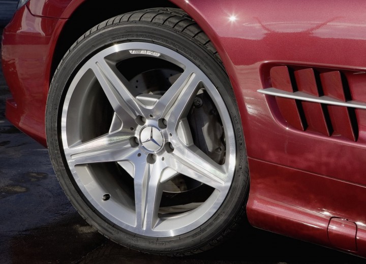 Технически характеристики за Mercedes-Benz SL-klasse V (R320) Restyling II - picture 14