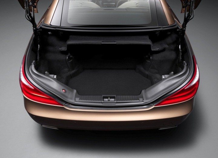 Technical specifications and characteristics for【Mercedes-Benz SL-klasse VI (r231)】 - picture 13