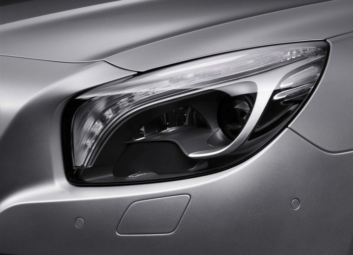 Technical specifications and characteristics for【Mercedes-Benz SL-klasse VI (r231)】 - picture 14