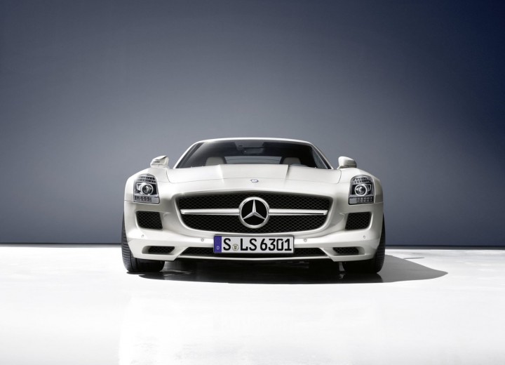 Technische Daten und Spezifikationen für Mercedes-Benz SLS AMG Roadster - picture 2