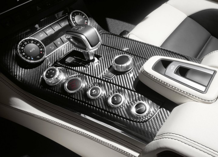 Technische Daten und Spezifikationen für Mercedes-Benz SLS AMG Roadster - picture 11