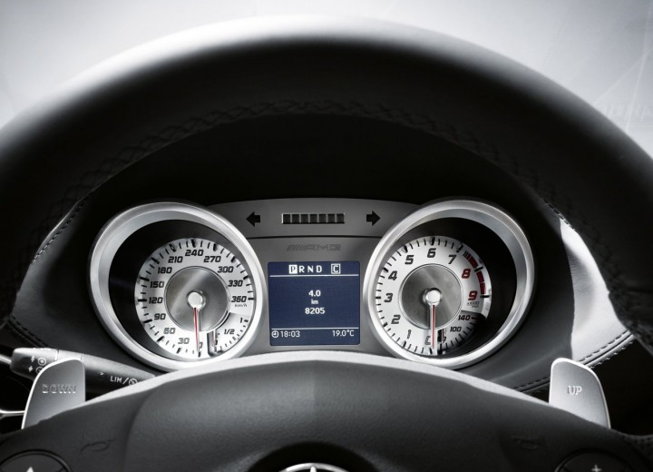 Technische Daten und Spezifikationen für Mercedes-Benz SLS AMG Roadster - picture 10