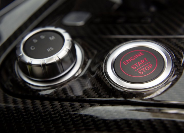 Technische Daten und Spezifikationen für Mercedes-Benz SLS AMG Roadster - picture 13