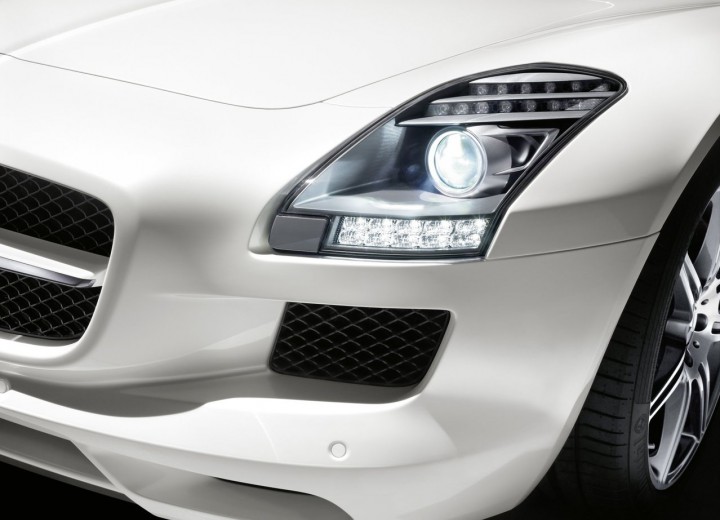 Technische Daten und Spezifikationen für Mercedes-Benz SLS AMG Roadster - picture 17