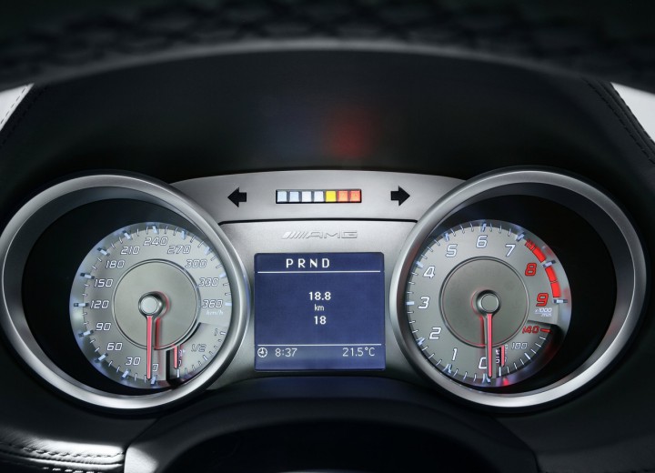 Mercedes-Benz SLS AMG teknik özellikleri - picture 7
