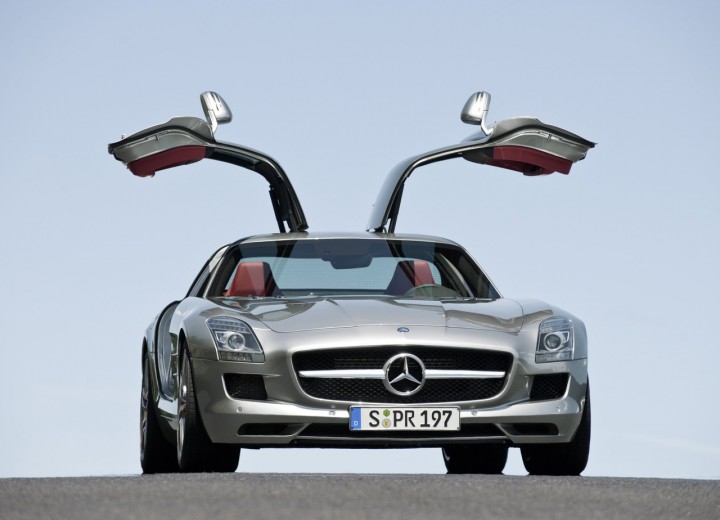 Mercedes-Benz SLS AMG teknik özellikleri - picture 1