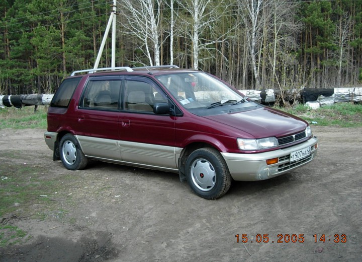 Technical specifications and characteristics for【Mitsubishi Chariot (E-N33W)】 - picture 3