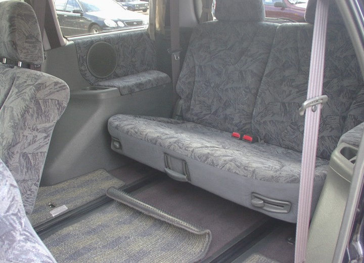 Technical specifications and characteristics for【Mitsubishi Chariot Grandis (N11)】 - picture 5