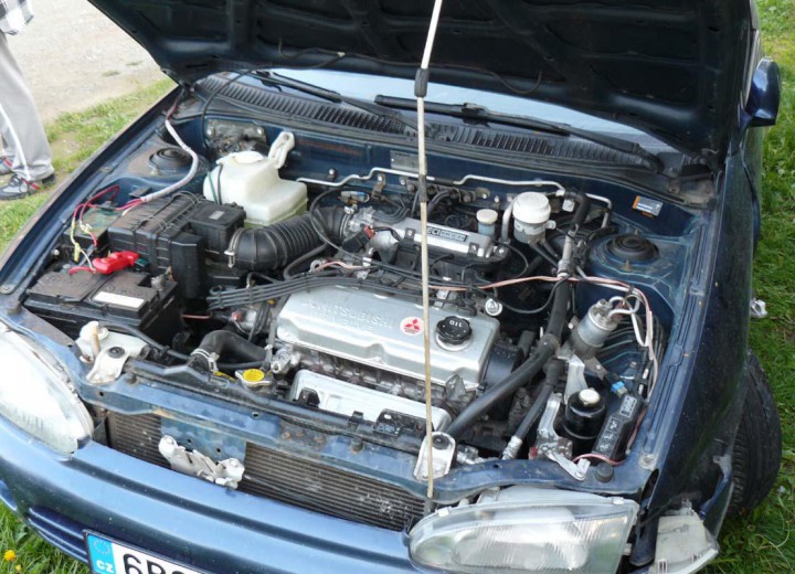 Especificaciones técnicas de Mitsubishi Colt IV (CAO) - picture 6