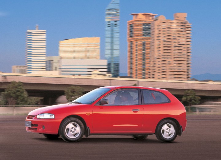 Especificaciones técnicas de Mitsubishi Colt V (CJO) - picture 4