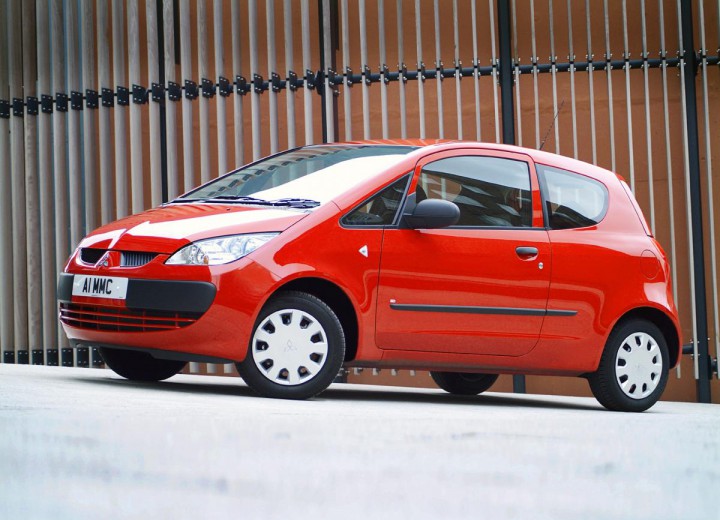 Technical specifications and characteristics for【Mitsubishi Colt VI (Z30)】 - picture 2