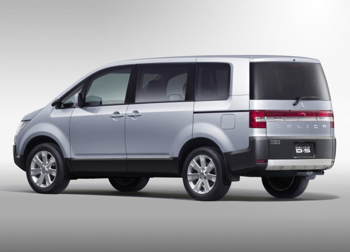 Technical specifications and characteristics for【Mitsubishi Delica (D5)】 - picture 3