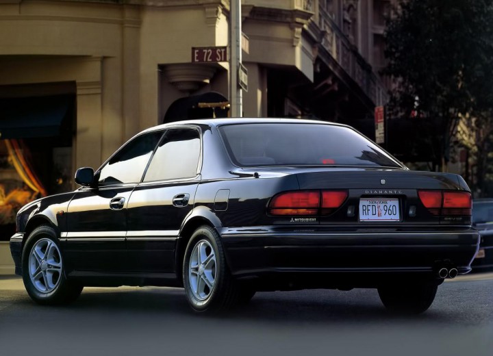 Technical specifications and characteristics for【Mitsubishi Diamante I】 - picture 2