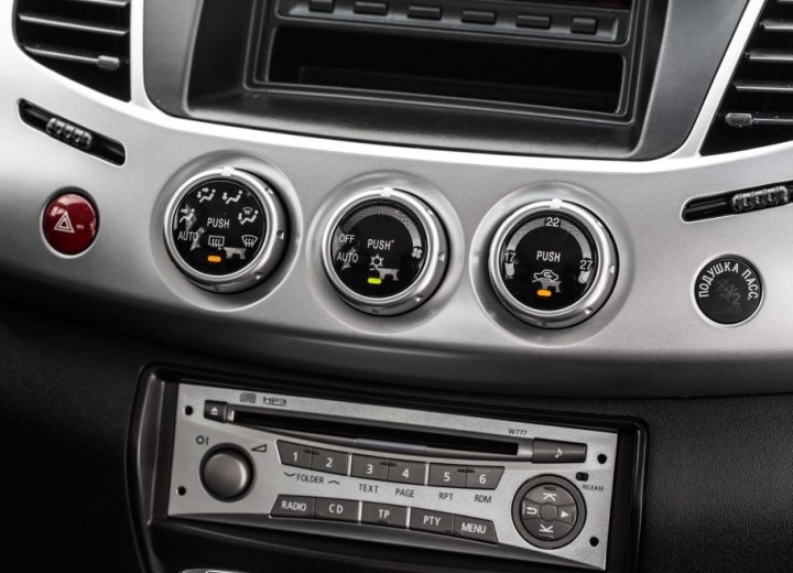 Especificaciones técnicas de Mitsubishi L 200 IV Restyling - picture 12