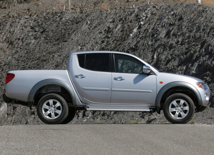 Especificaciones técnicas de Mitsubishi L 200 IV - picture 3