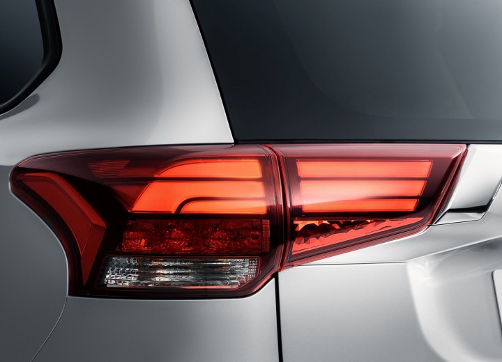 Especificaciones técnicas de Mitsubishi Outlander III Restyling 2 - picture 16