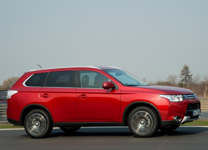 Especificaciones técnicas de Mitsubishi Outlander III Restyling - picture 3