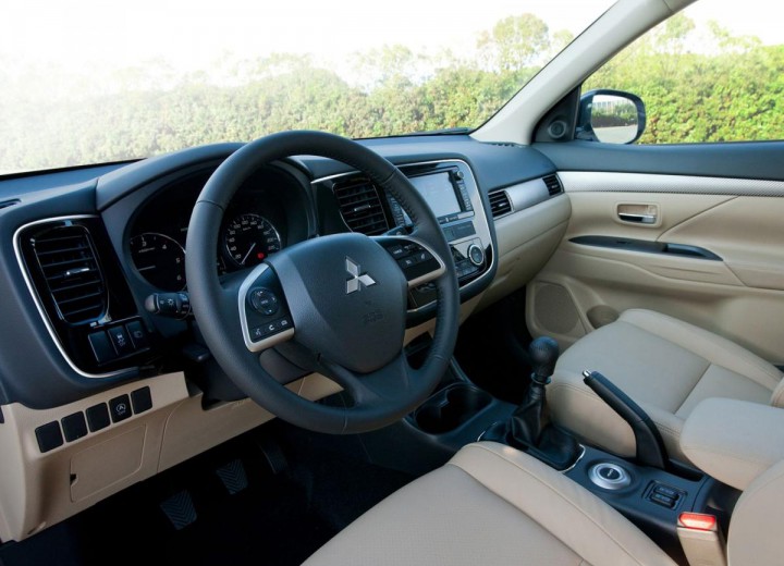 Технические характеристики о Mitsubishi Outlander III - picture 6