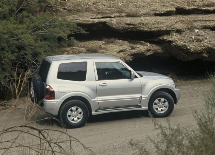 Technical specifications and characteristics for【Mitsubishi Pajero III】 - picture 4