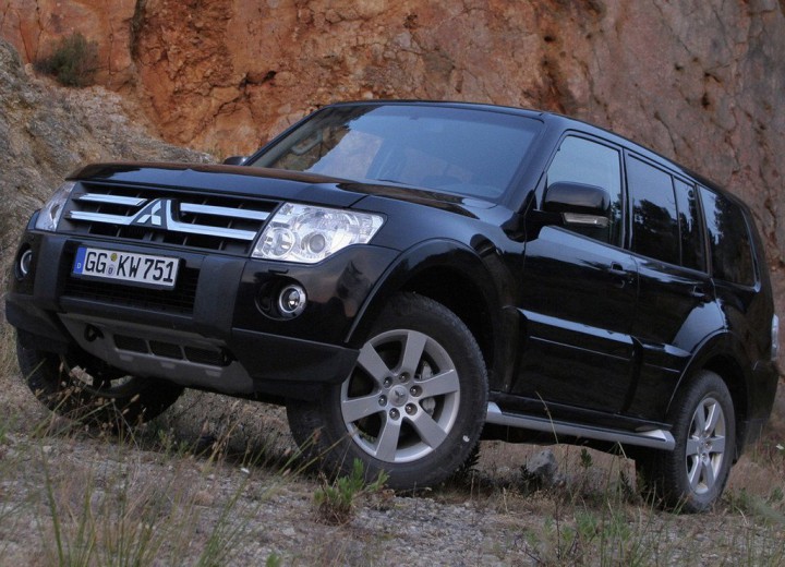 Caractéristiques techniques de Mitsubishi Pajero IV - picture 16