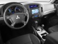 Caractéristiques techniques de Mitsubishi Pajero IV - picture 13