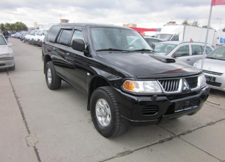 Especificaciones técnicas de Mitsubishi Pajero Sport (K90) - picture 4