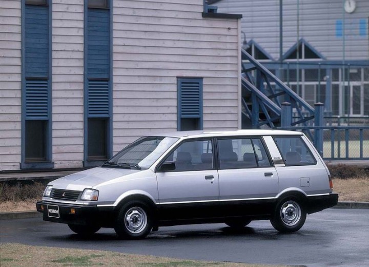 Especificaciones técnicas de Mitsubishi Space Wagon (D0_W) - picture 3