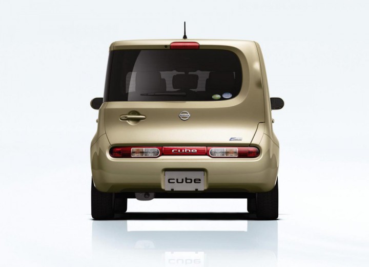 Especificaciones técnicas de Nissan Cube III - picture 4