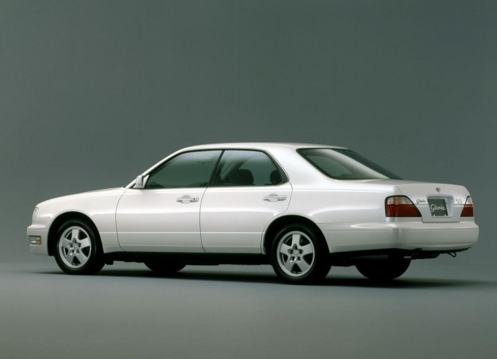 Technical specifications and characteristics for【Nissan Gloria (Y33)】 - picture 2