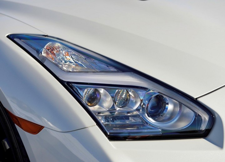Technical specifications and characteristics for【Nissan GT-R I Restyling】 - picture 7