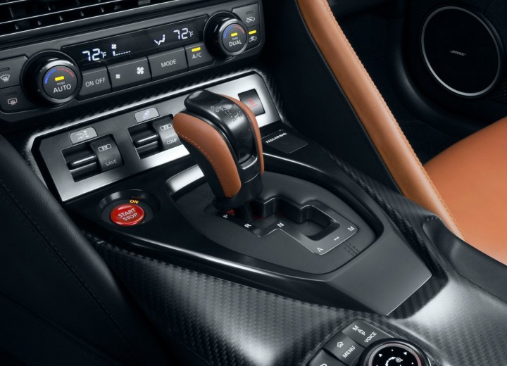 Technical specifications and characteristics for【Nissan GT-R Restyling III】 - picture 17