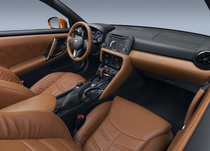 Technical specifications and characteristics for【Nissan GT-R Restyling III】 - picture 14