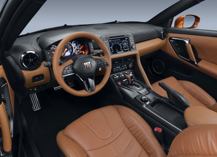 Technical specifications and characteristics for【Nissan GT-R Restyling III】 - picture 16