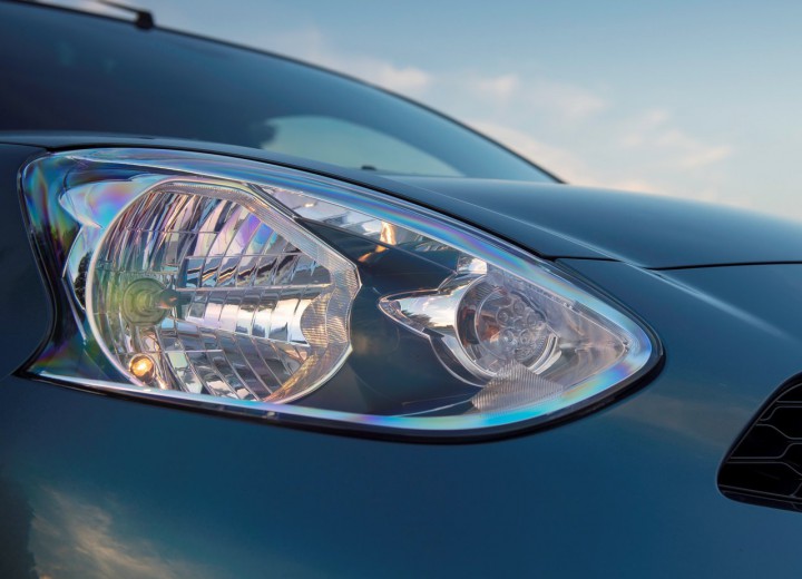 Specificații tehnice pentru Nissan Micra IV Restyling - picture 18